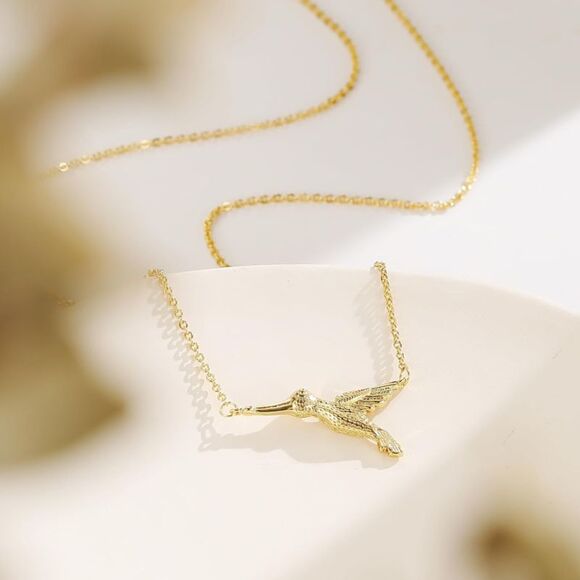 Hummingbird Necklace Pendant Gold Bird Best Friend Necklace BFF Dainty Bird Gift